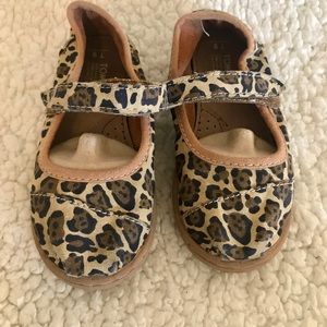 Toms Mary Jane Cheetah Print Little Girl Size 9